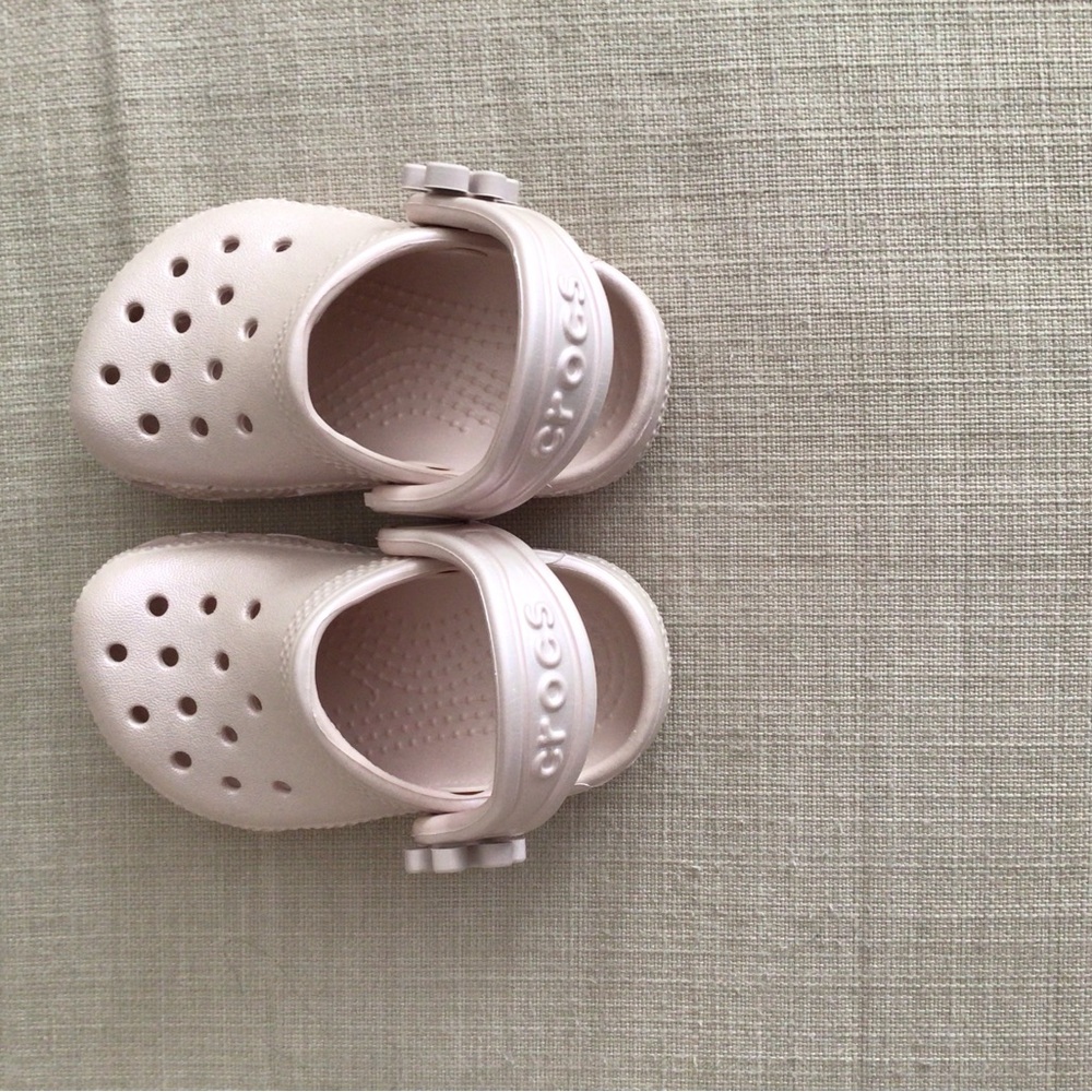 CROCS Pearl Shine Clog - Picture 4 of 4